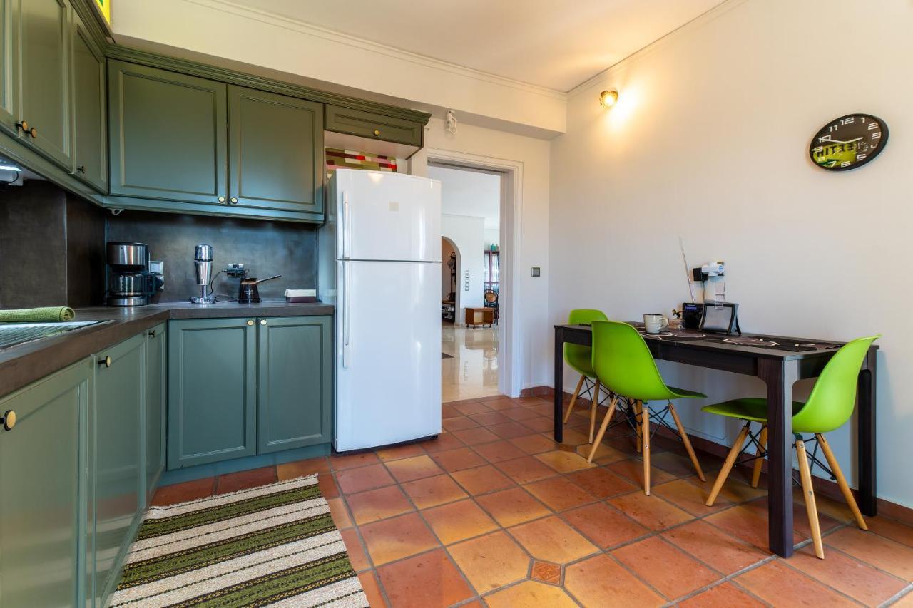 Spacious Apartment In Kavouri Ateny Zewnętrze zdjęcie